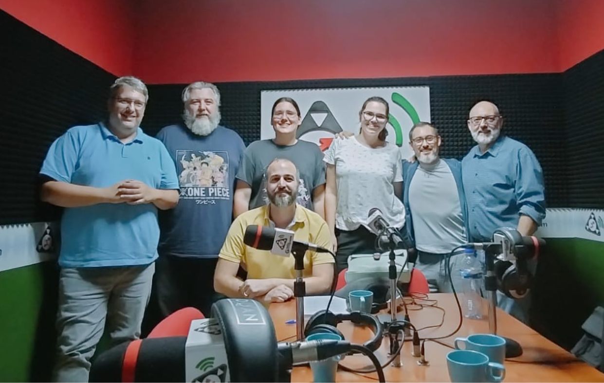 Ya puedes escuchar la edición especial de El Ático