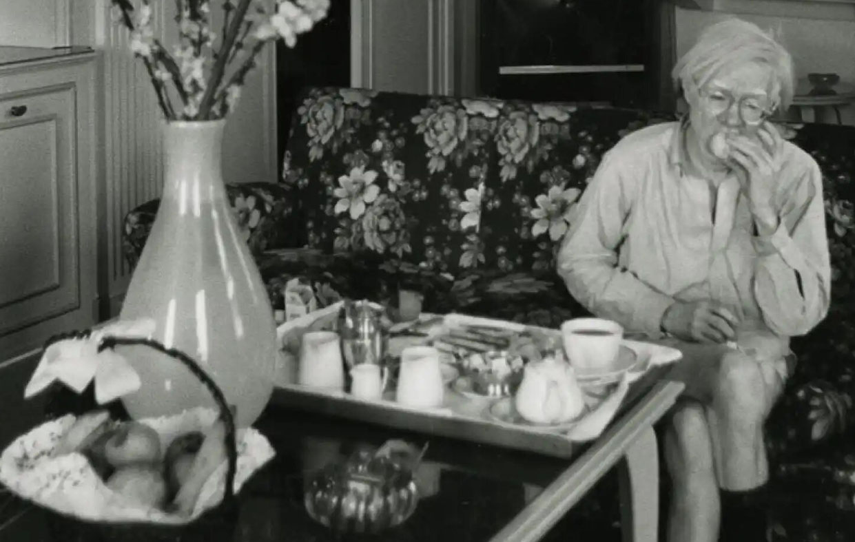Andy Warhol en la intimidad: las fotos y confesiones de su mano derecha, Bob Colacello