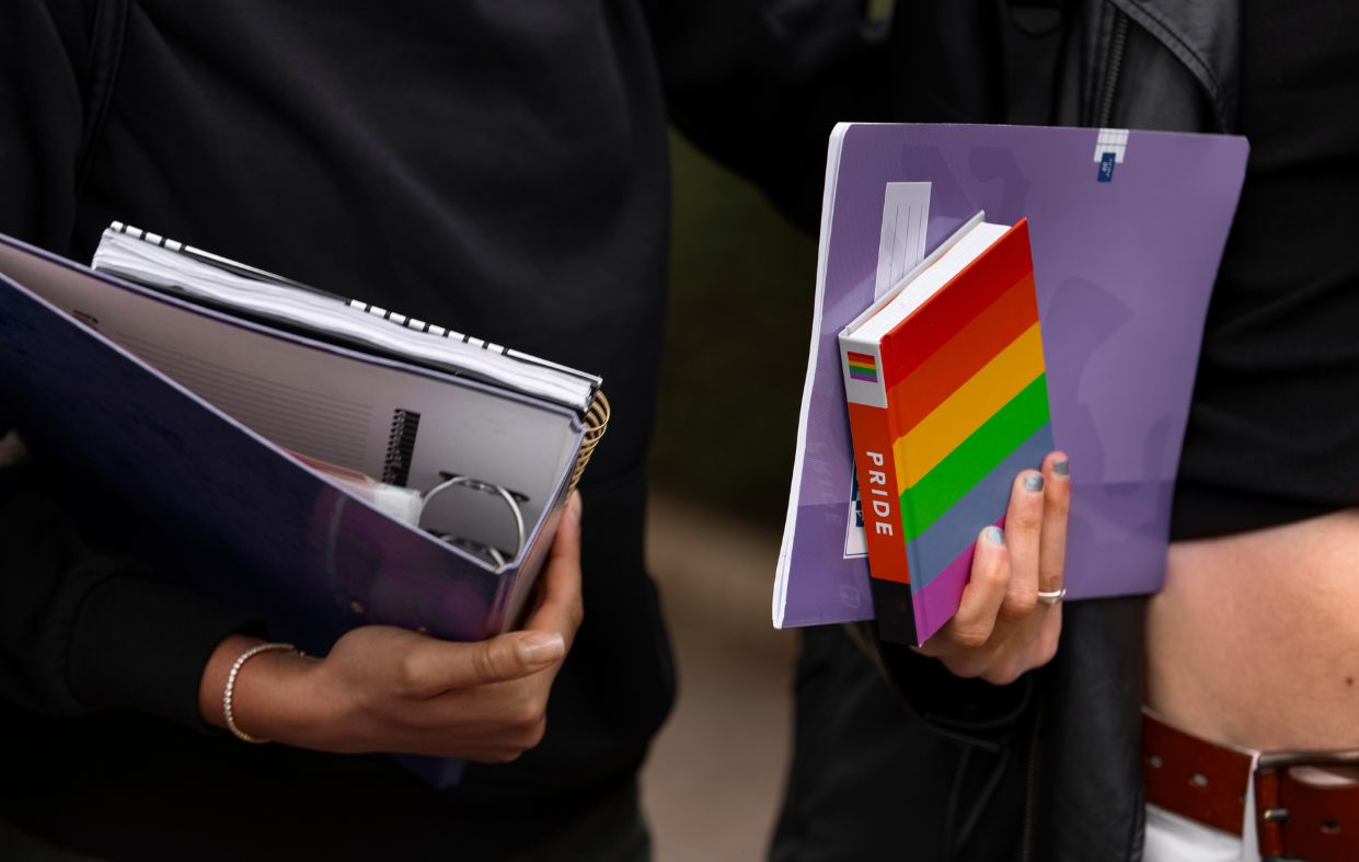 Solo una de cada 10 personas LGTBI+ es visible con sus superioras en el trabajo