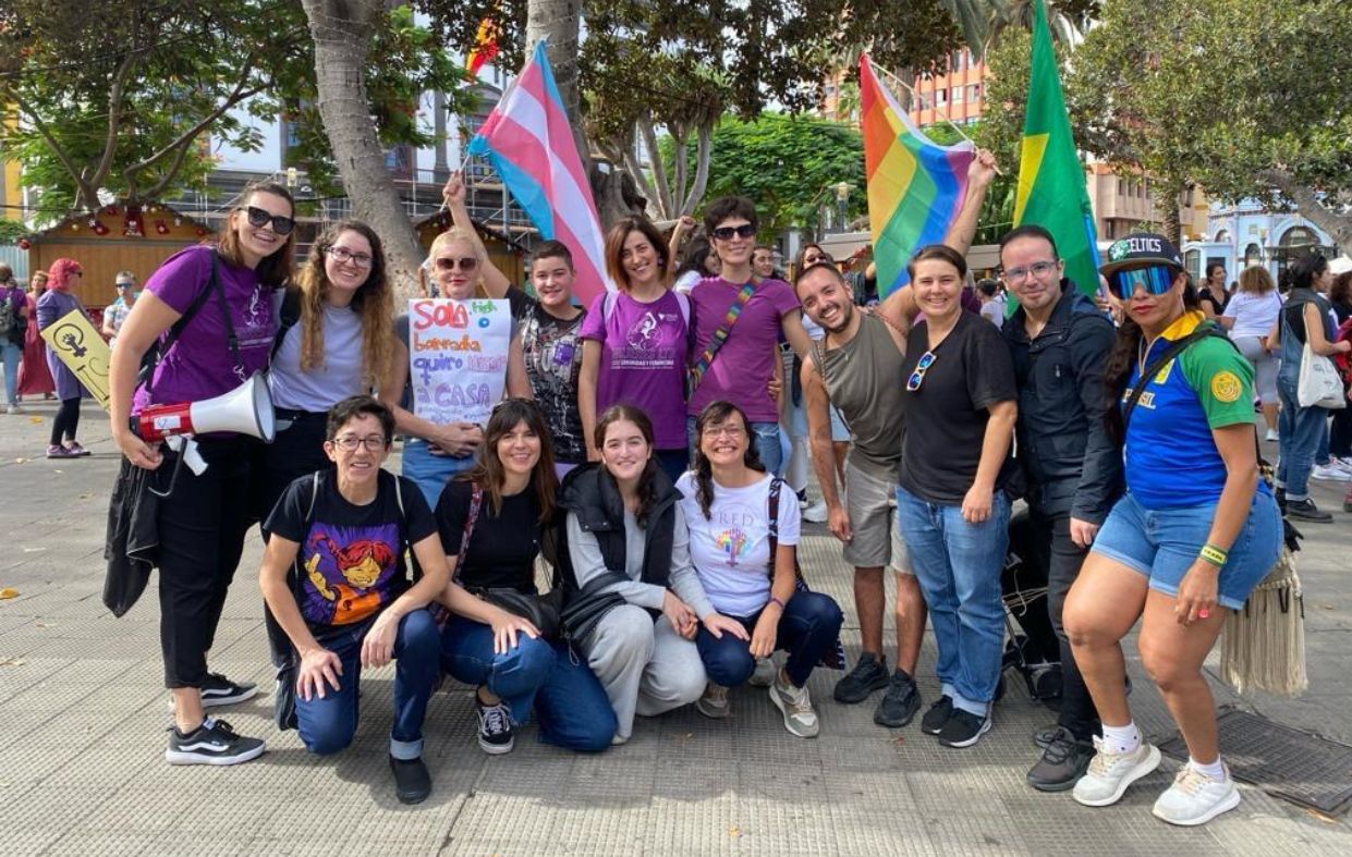 El Colectivo Gamá exige el cese de violencias contra las mujeres en la marcha del 25N